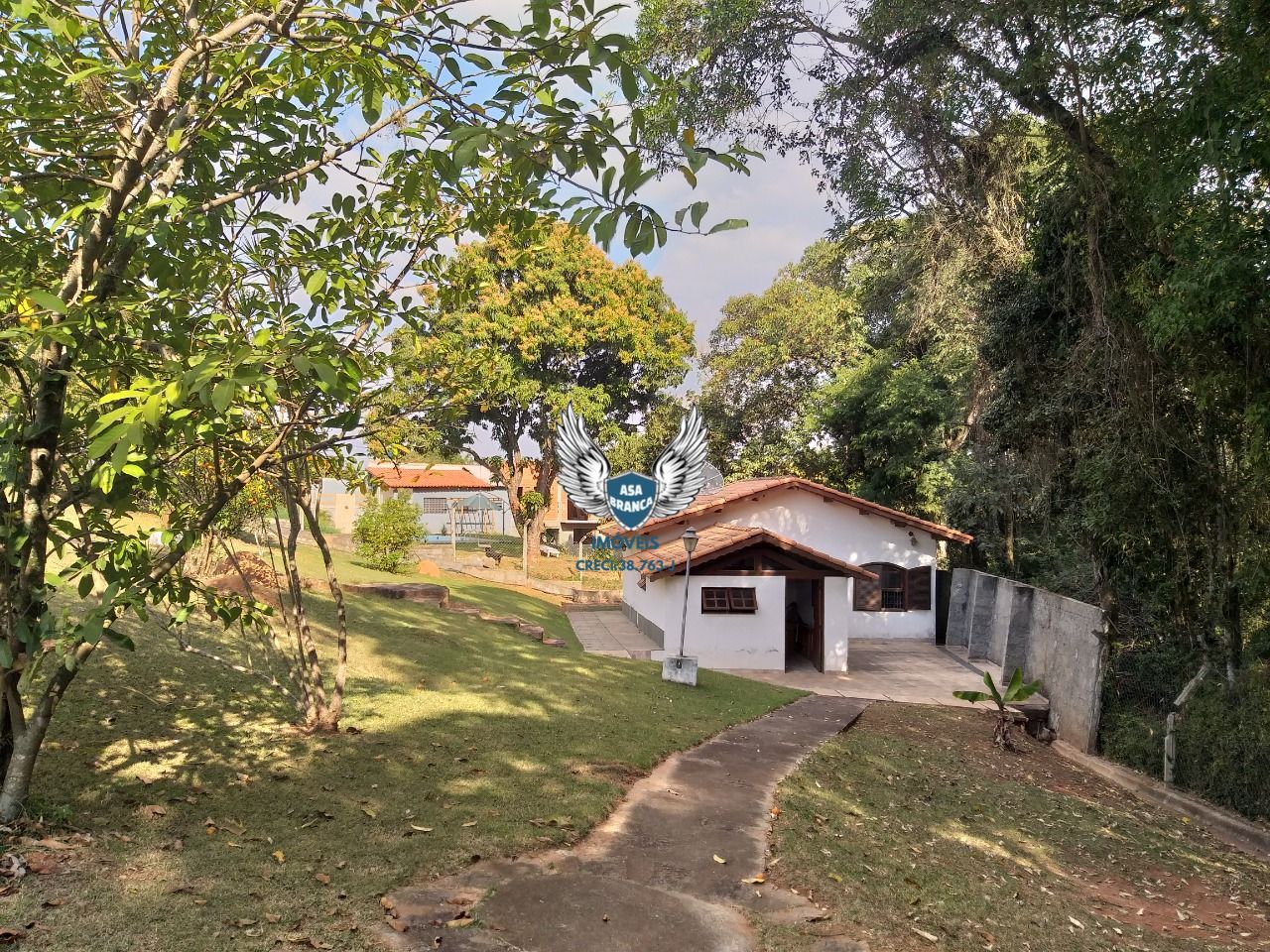Linda chacará para venda em jundiaí 70 km do centro de são paulo