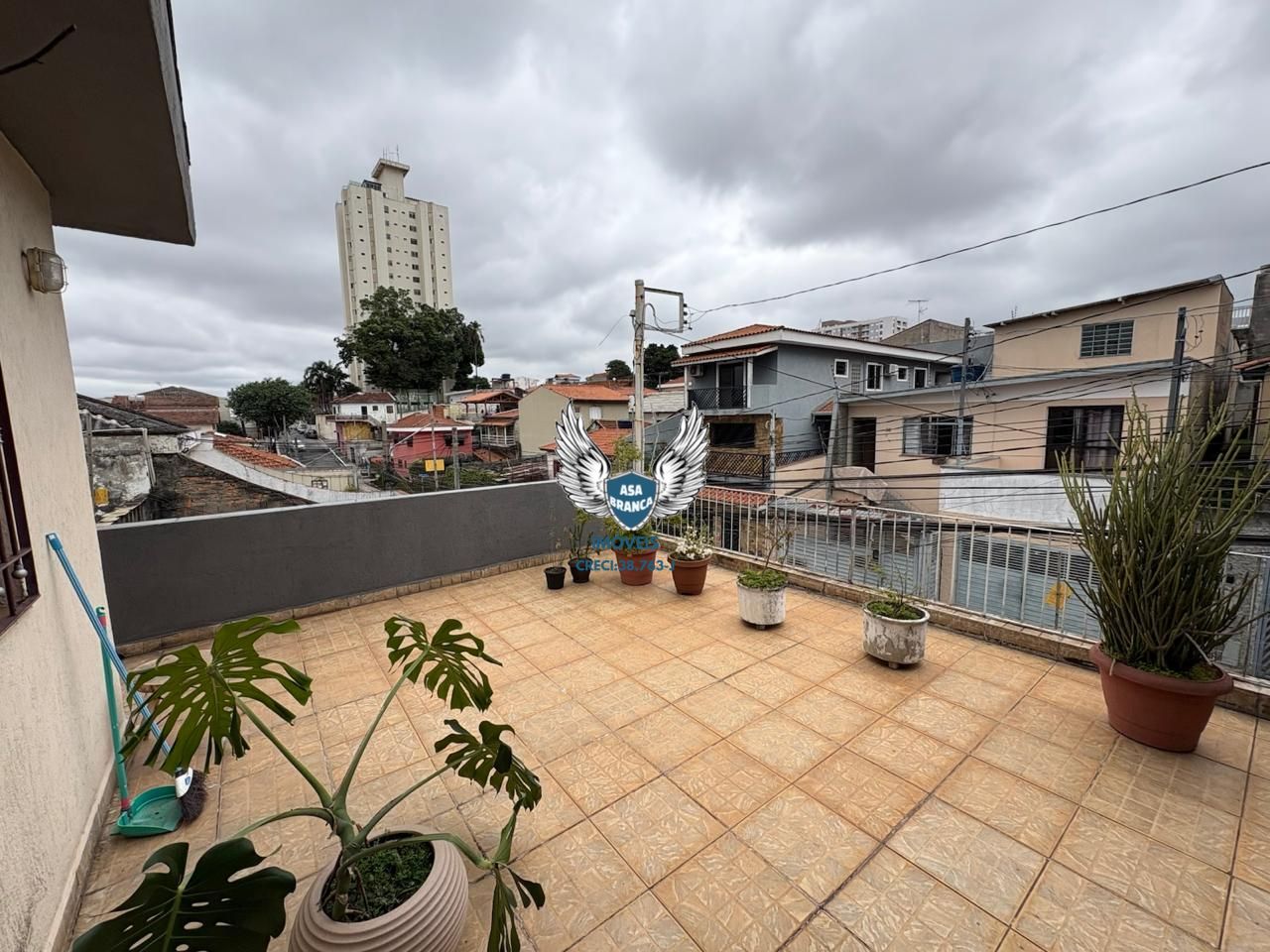 Sobrado no tucuruvi com 02 dormitórios e 02 vagas de garagem ( próximo ao shoppi