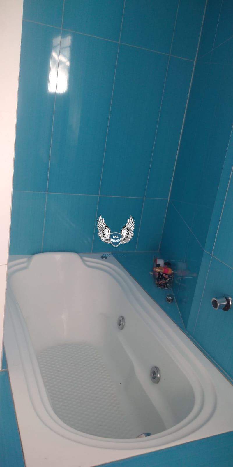Lindo Sobrado, 4 suítes, escritório, dependência p/ empregado, 4 vagas de garage