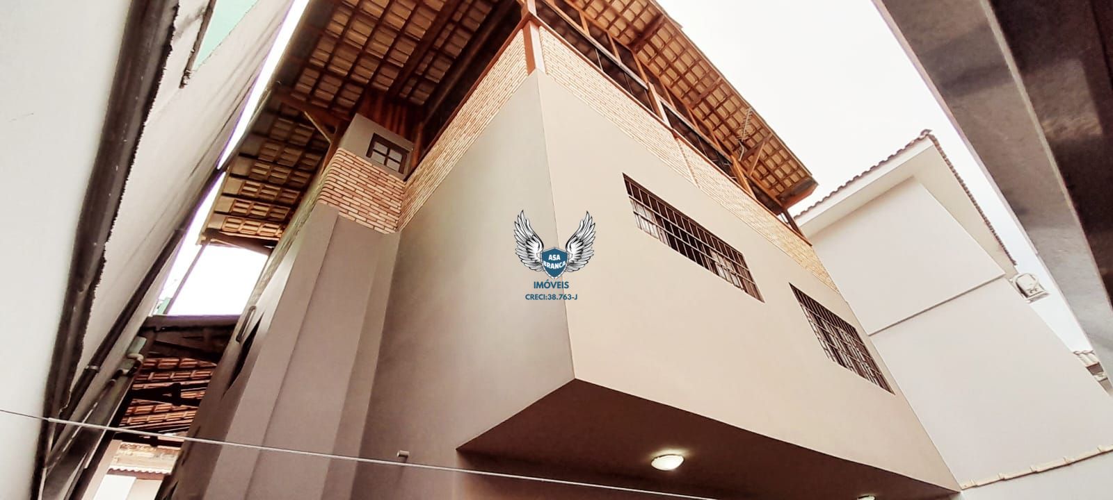 Sobrado no tremembé com 03 dormitórios