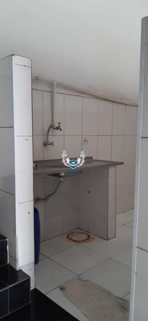 Imóvel para venda com duas casas no terreno