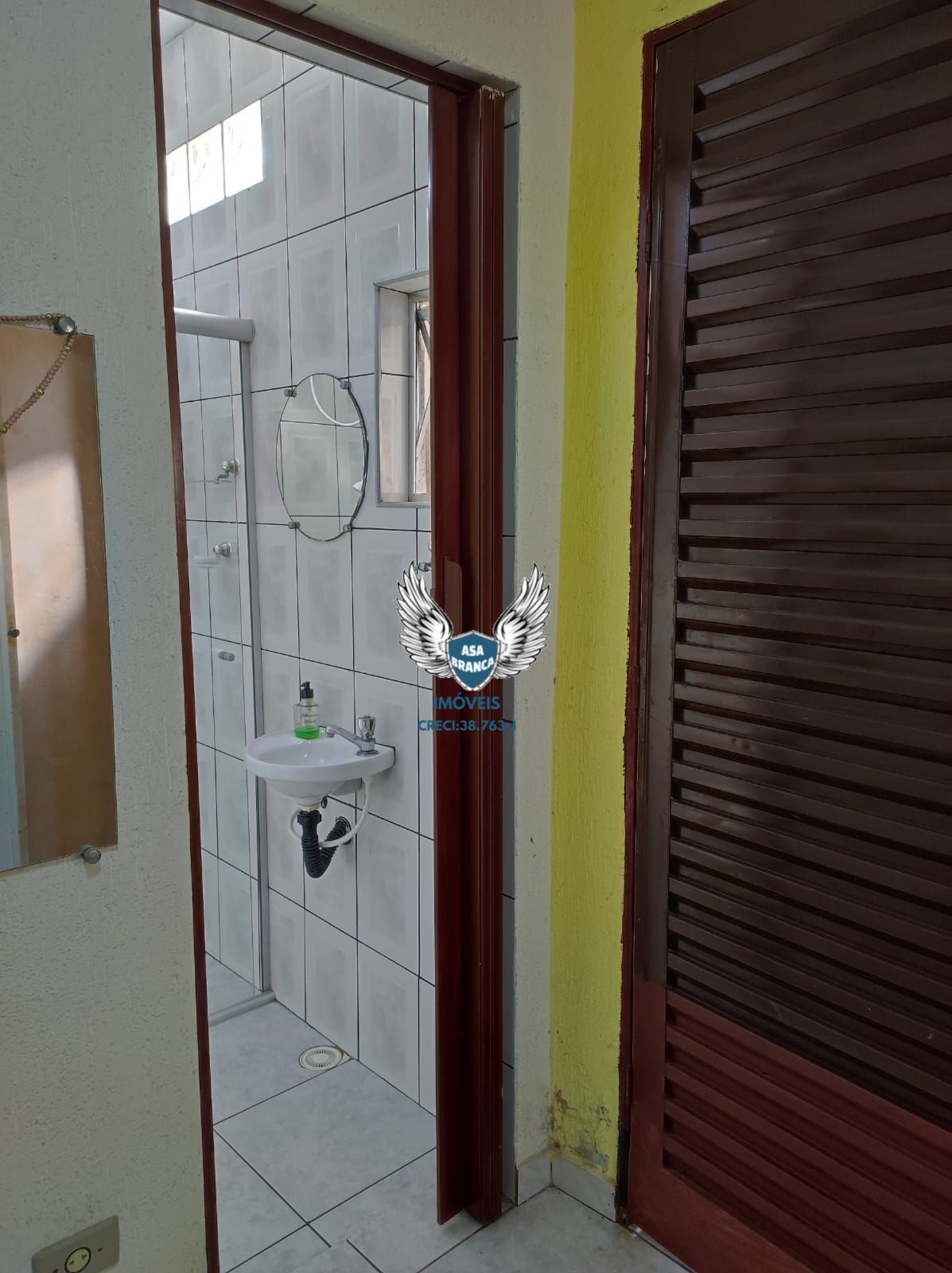 Sobrado no jaçana com 02 dormitórios e 02 vagas de garagem + edicula