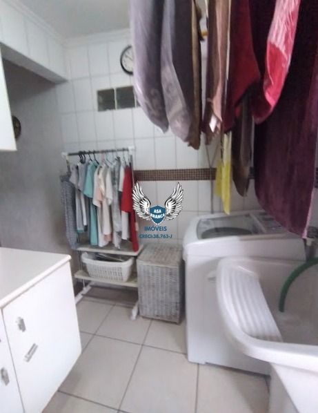 Sobrado em santana com 08 dormitórios sendo 02 suítes e 04 vagas de garagem , pr