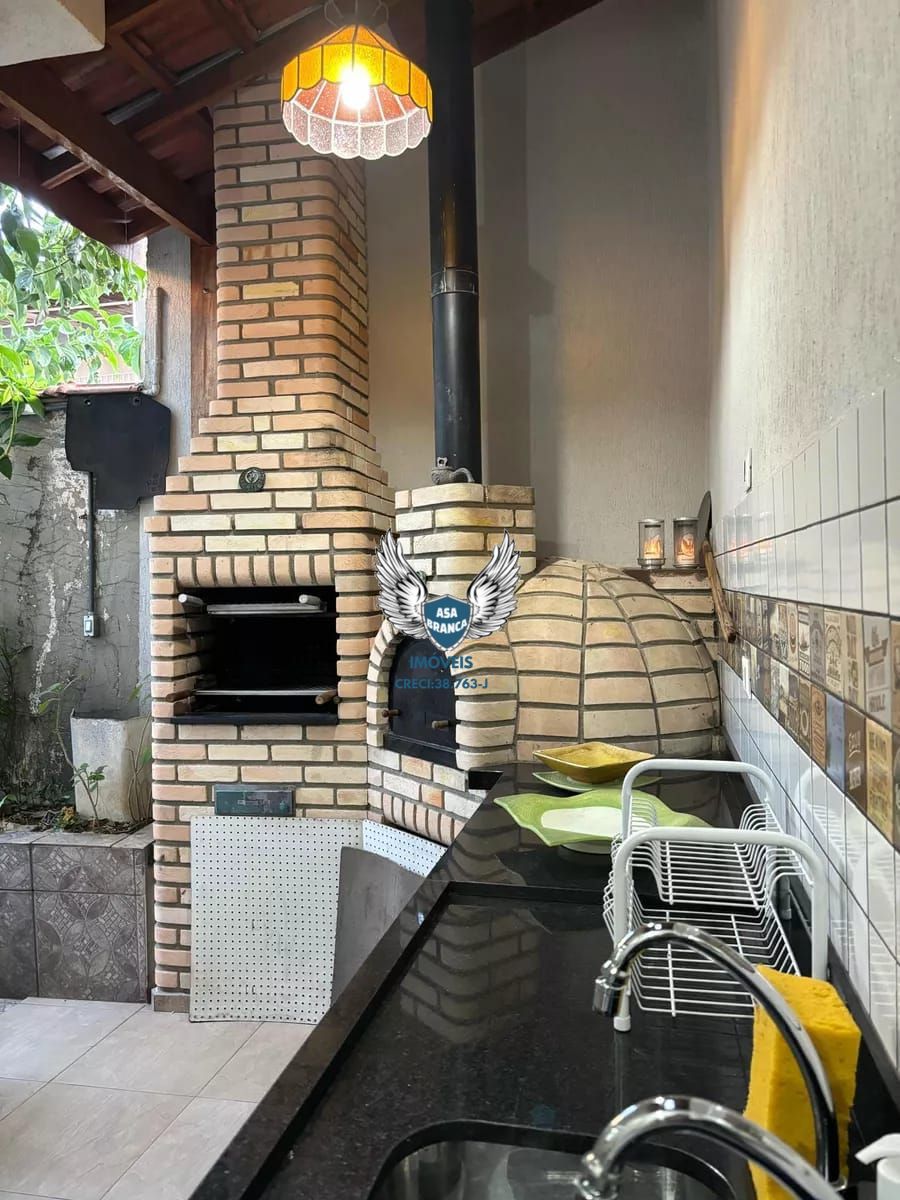 Casa térrea de esquina na freguesia do ó com 03 dormitórios e 02 vagas de garage