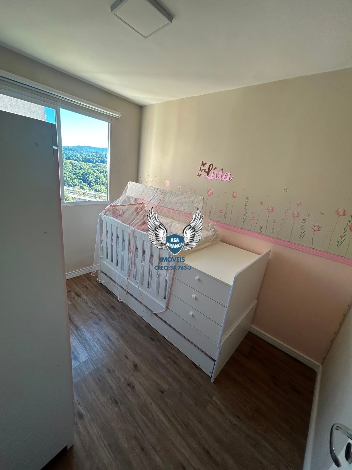 Apartamento próximo ao horto florestal com 02 dormitórios se