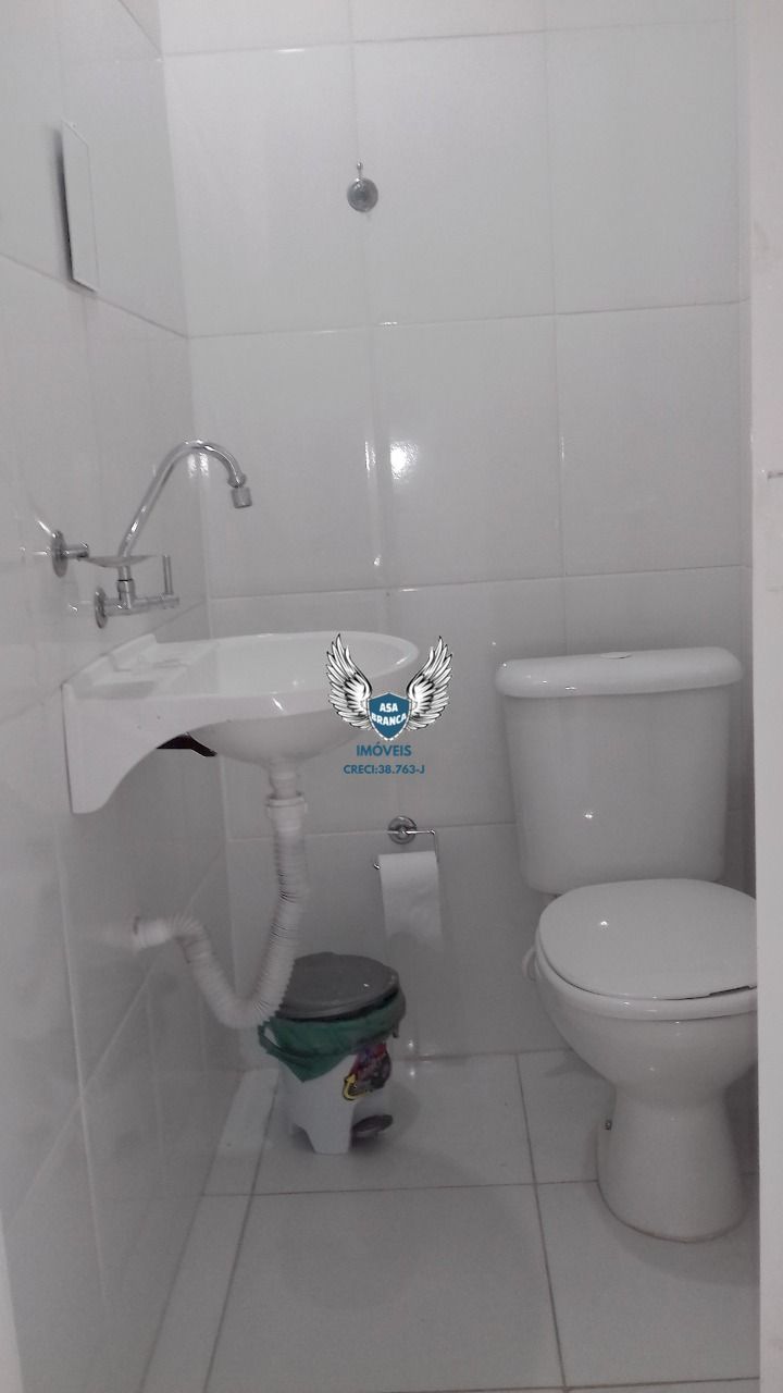 Brasilândia, 2 casas + galpão - prox. Linha laranja metro