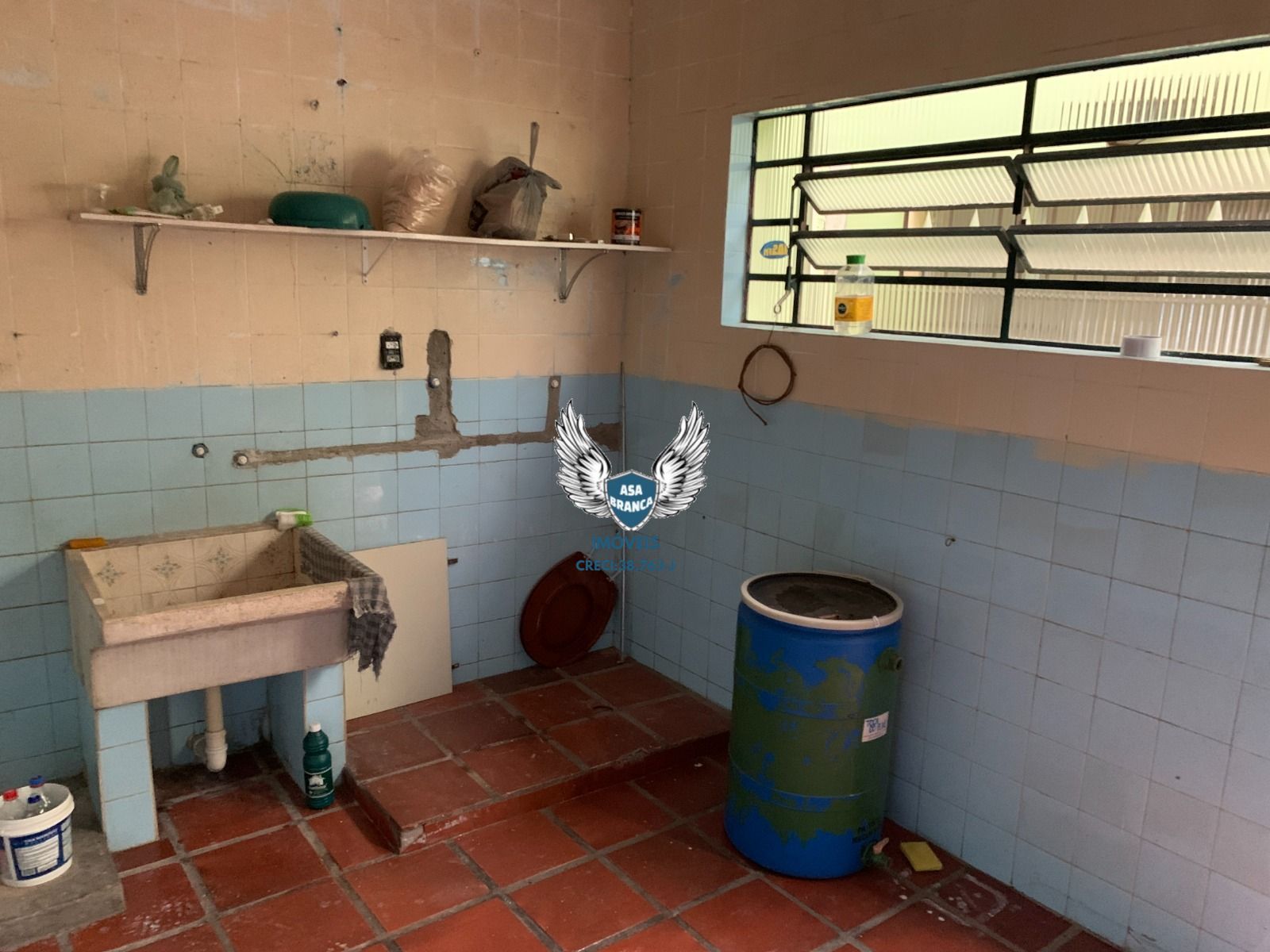 Sobrado no tucuruvi com 03 dormitórios sendo 01 suíte e 02 vagas de garagem