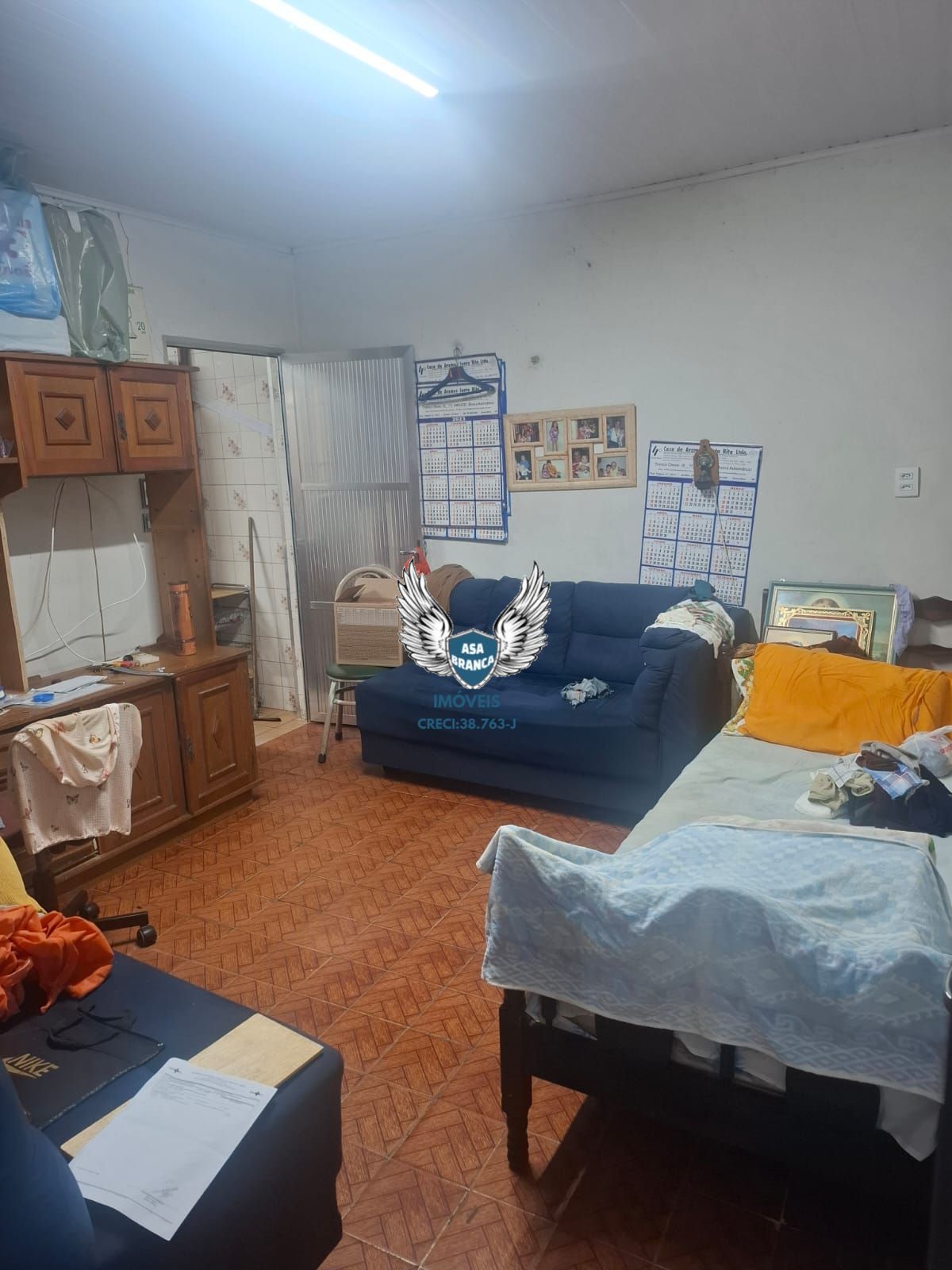 Casa térrea na vila nivi com 01 dormitório e 06 vagas de gar