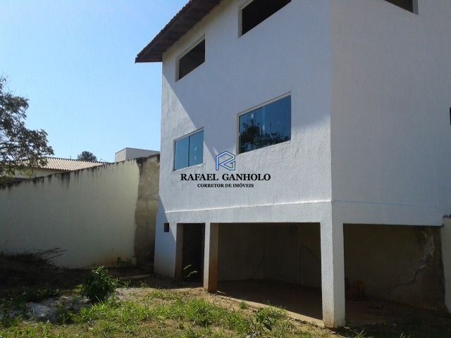 Casa à venda com 5 quartos, 300m² - Foto 3