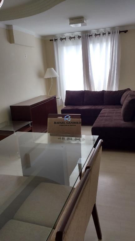 Apartamento à venda com 3 quartos, 70m² - Foto 4