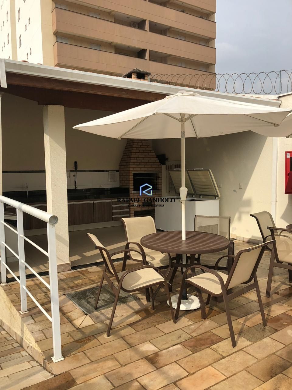 Apartamento à venda com 3 quartos, 128m² - Foto 1