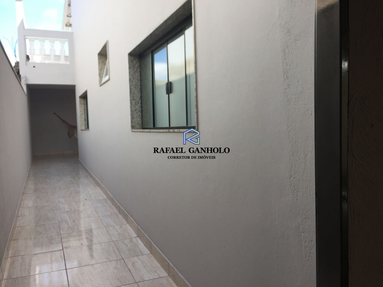 Casa à venda com 4 quartos, 210m² - Foto 3