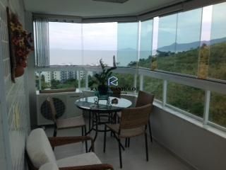 Apartamento à venda com 2 quartos, 79m² - Foto 13