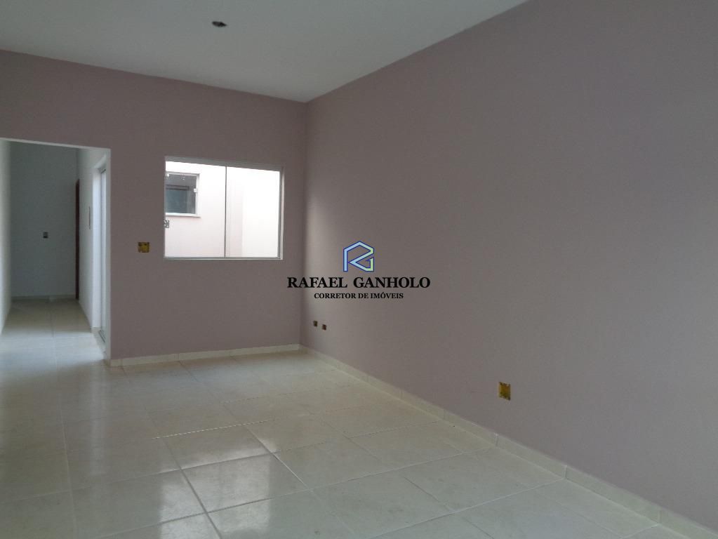 Casa à venda com 3 quartos, 120m² - Foto 1