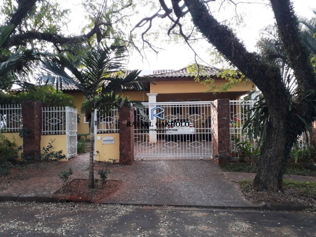 Casa à venda com 3 quartos, 300m² - Foto 2