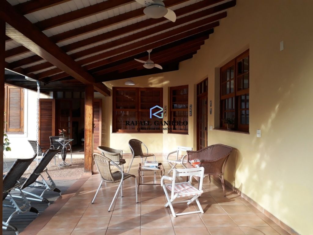 Casa à venda com 3 quartos, 300m² - Foto 14