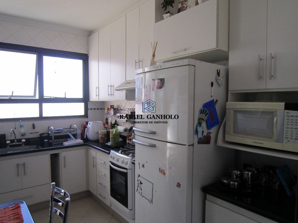 Apartamento à venda com 3 quartos, 139m² - Foto 12