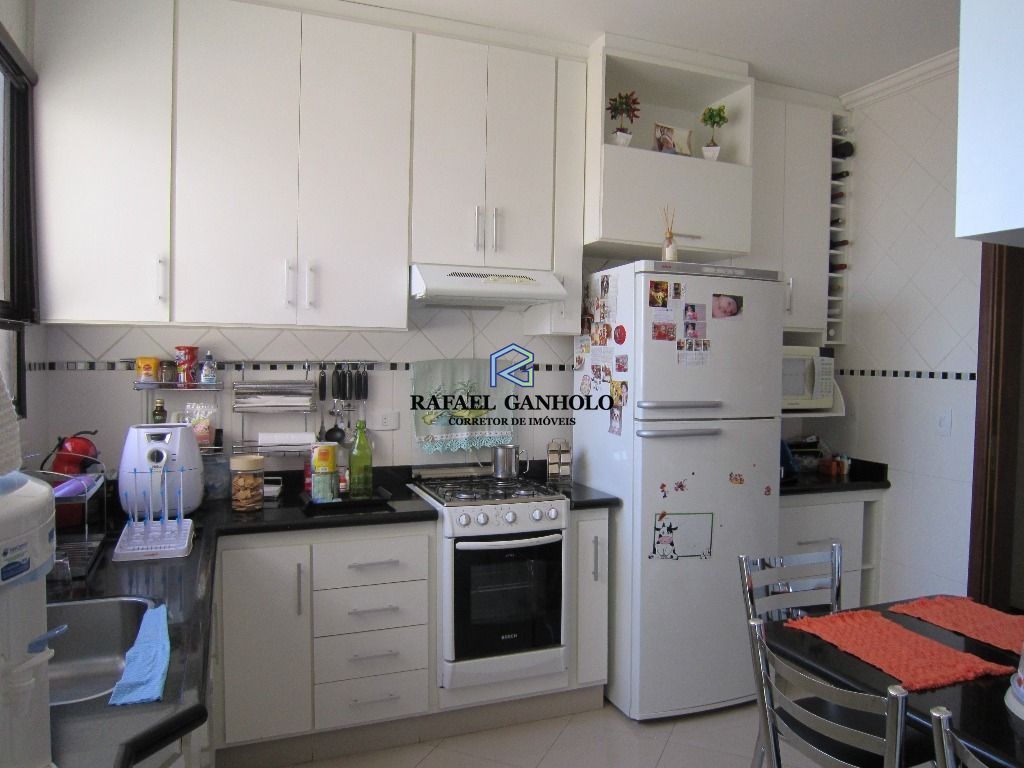 Apartamento à venda com 3 quartos, 139m² - Foto 9