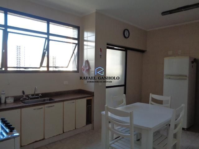 Apartamento à venda com 3 quartos, 147m² - Foto 11