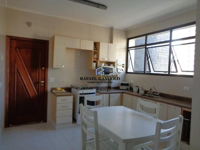 Apartamento à venda com 3 quartos, 147m² - Foto 12