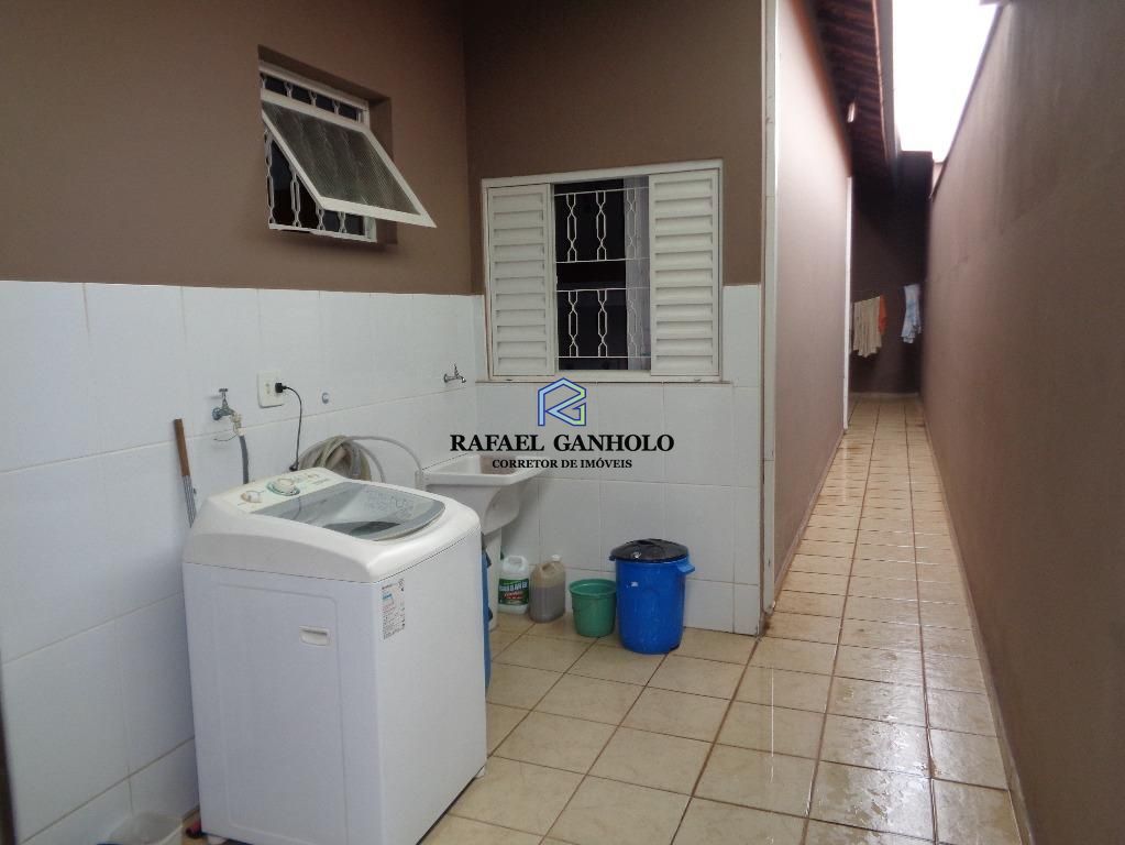 Casa à venda com 2 quartos, 65m² - Foto 4