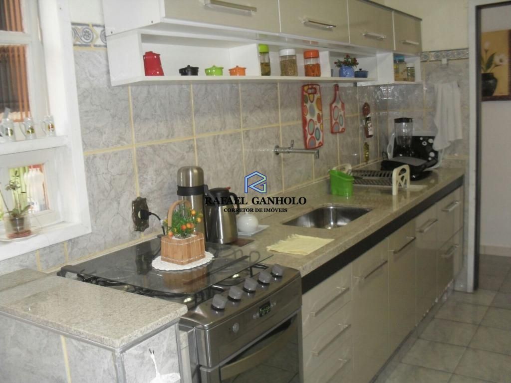 Casa à venda com 3 quartos, 165m² - Foto 4