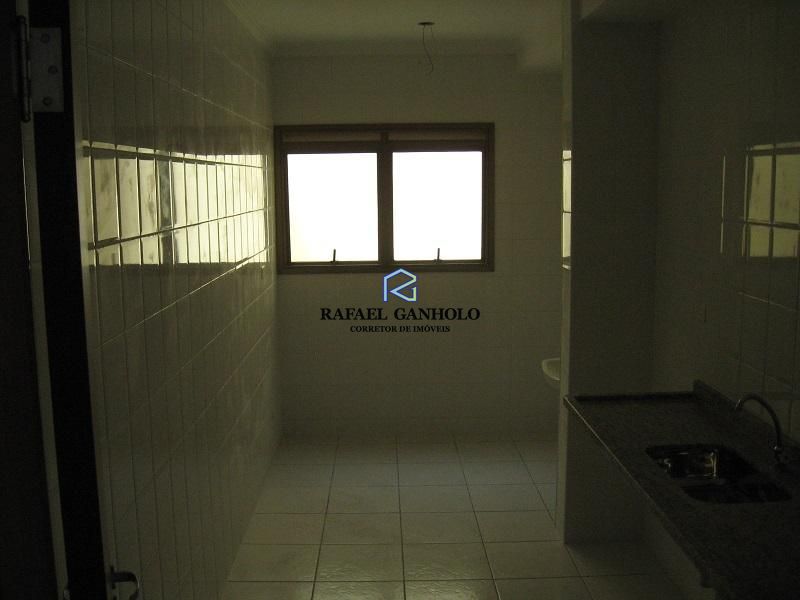 Apartamento à venda com 3 quartos, 83m² - Foto 2