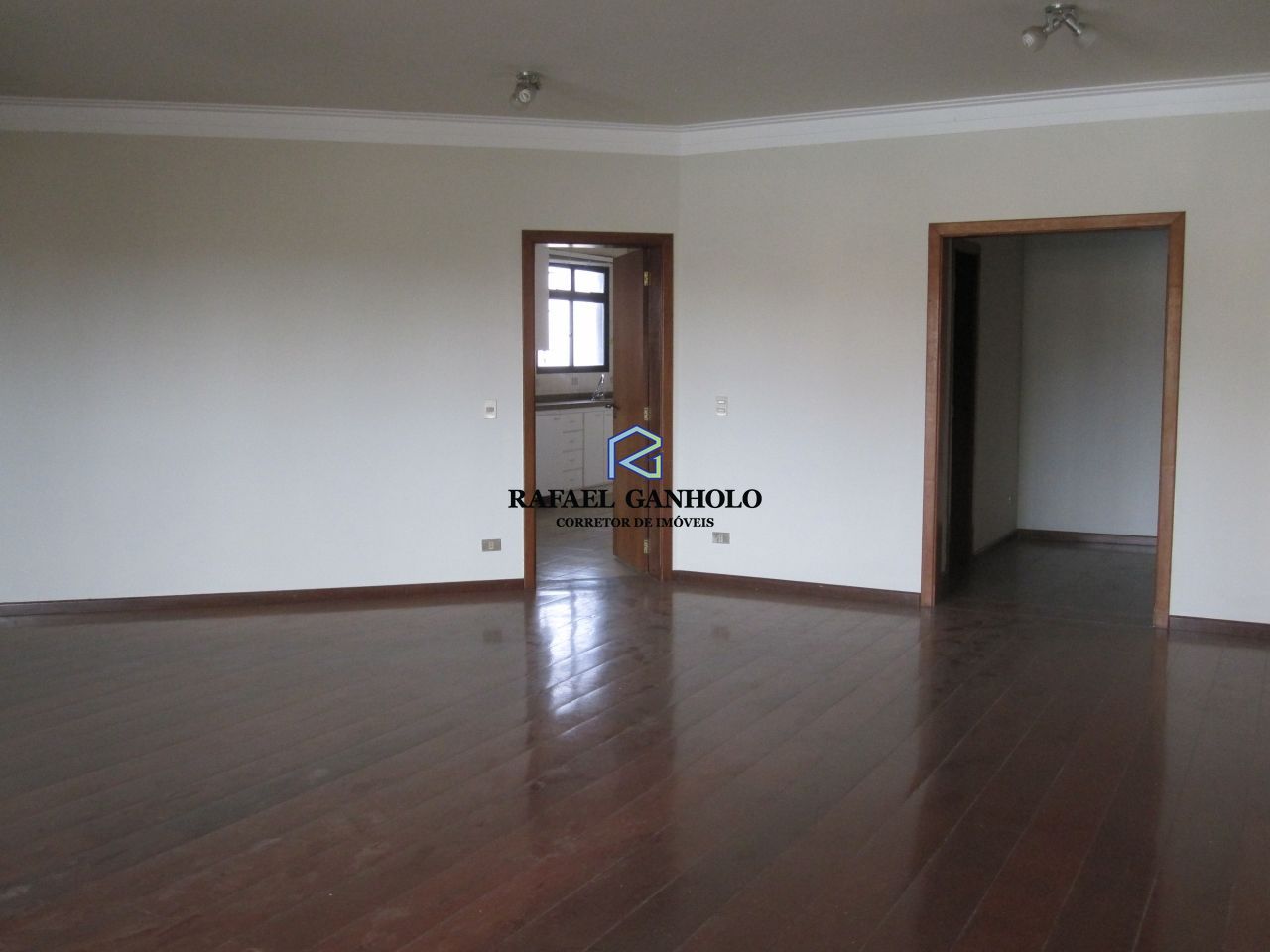 Apartamento à venda com 4 quartos, 221m² - Foto 9