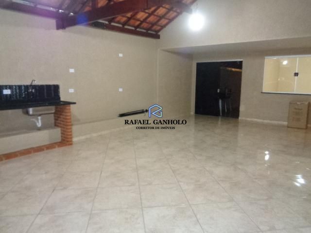 Casa à venda com 3 quartos, 238m² - Foto 2