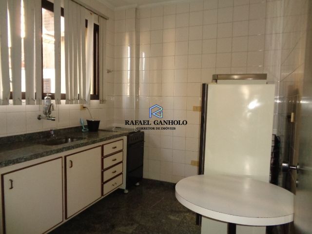 Apartamento à venda com 3 quartos, 145m² - Foto 21