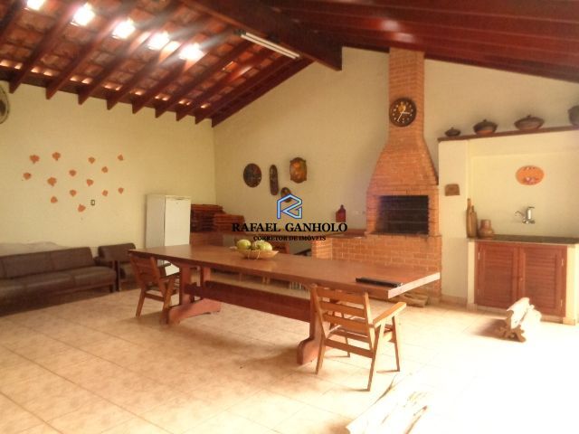 Casa à venda com 3 quartos, 272m² - Foto 2