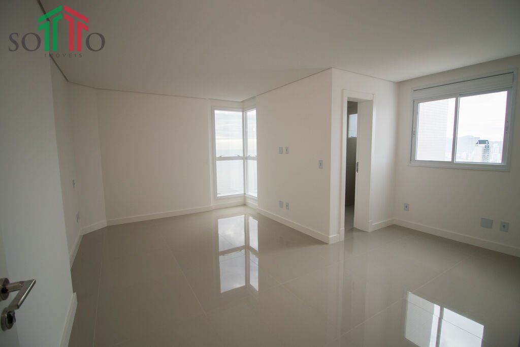 Apartamento à venda com 4 quartos, 384m² - Foto 16