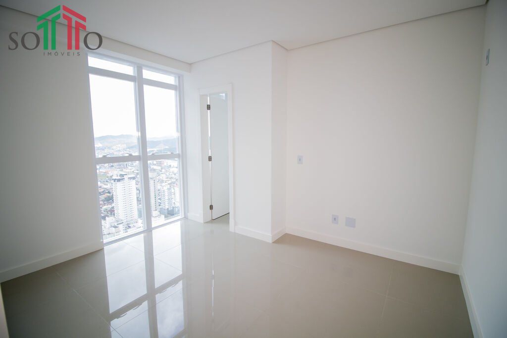 Apartamento à venda com 4 quartos, 384m² - Foto 18