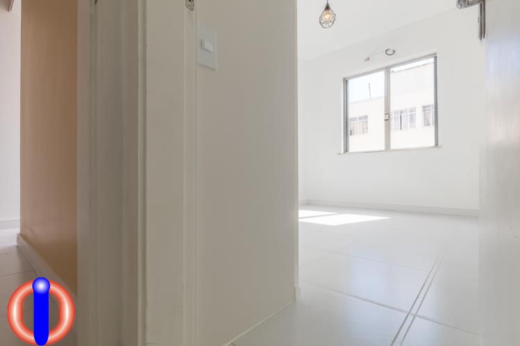 Apartamento à venda com 2 quartos, 85m² - Foto 9