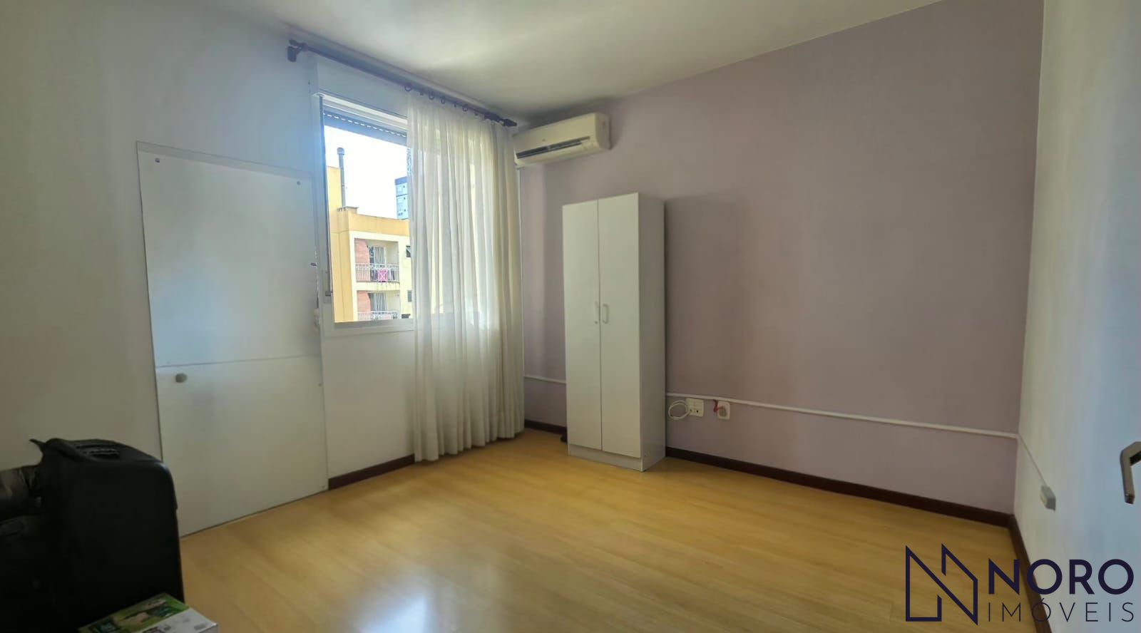 Cobertura duplex 3 dormitórios com terraço e garagem no Centro