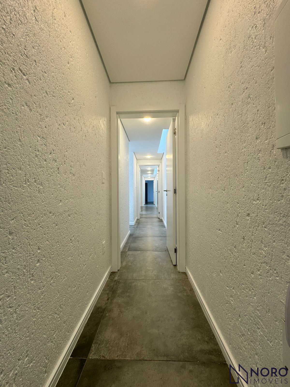 Casa em Condomínio - Vista de São José - Alto Padrão - Térrea - Camobi