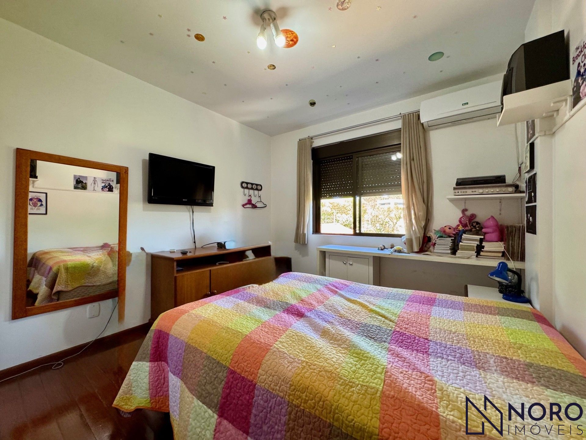 Apartamento à Venda – Andar Inteiro 189 m² Privativos 3 Dormitórios N. Sra