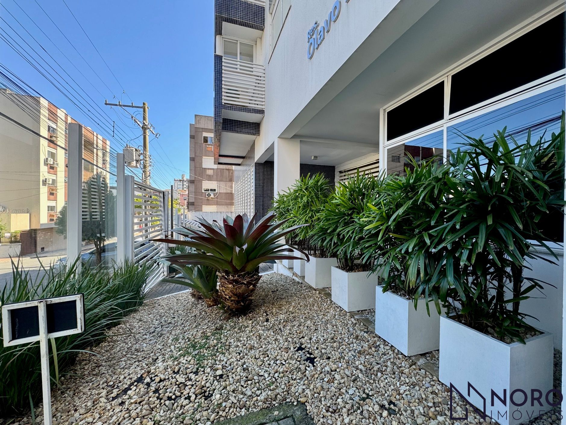 Apartamento amplo com 187m², 3 dormitórios e infraestrutura completa no Bairro B