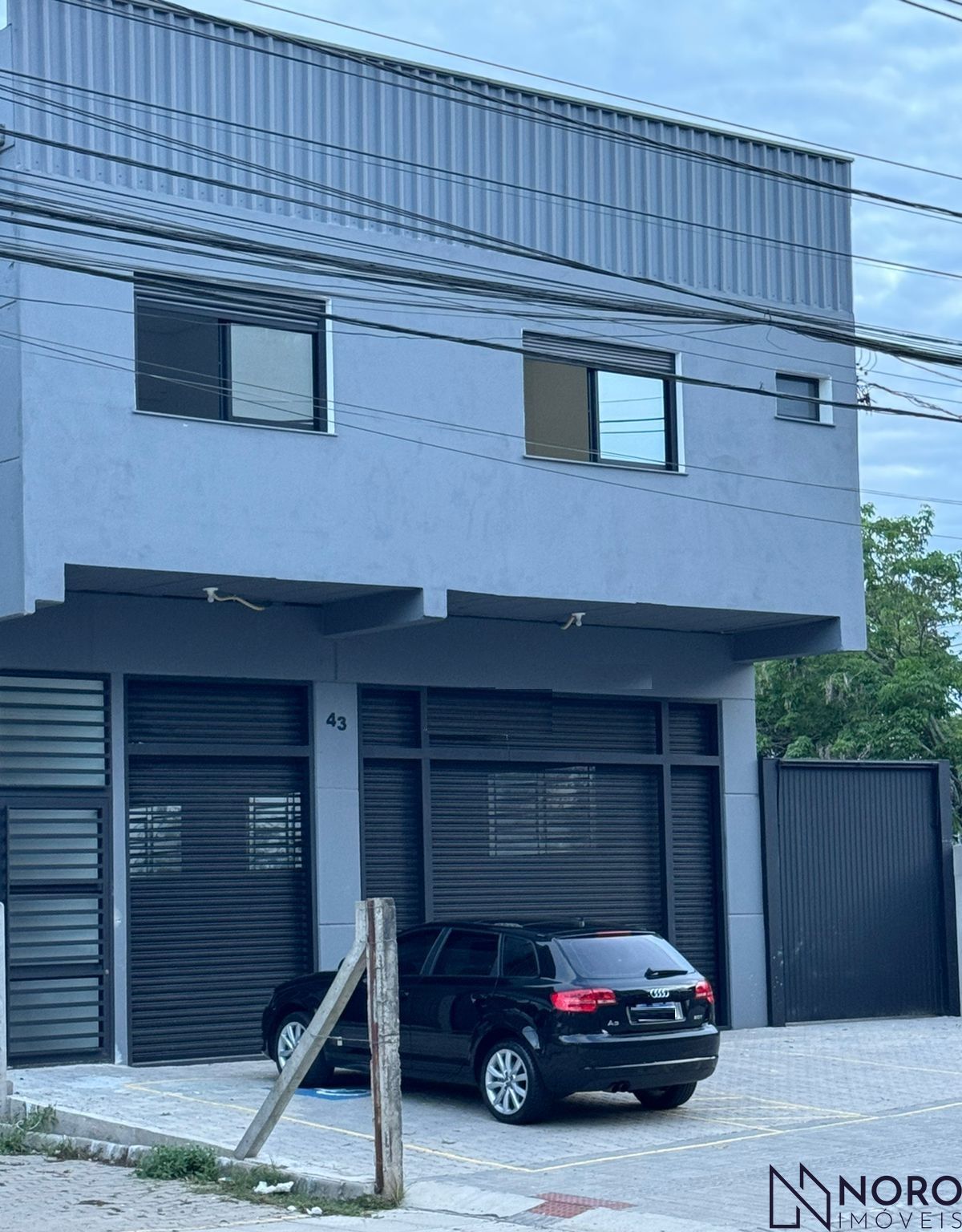 Sala comercial à venda  no Nossa Senhora de Lourdes - Santa Maria, RS. Imóveis