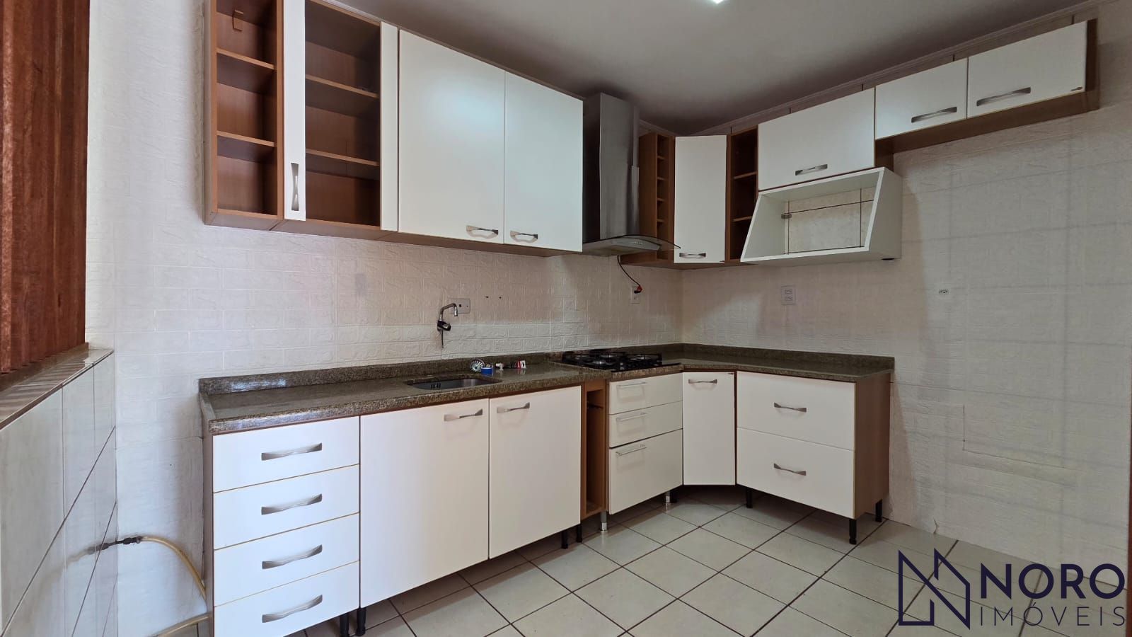 Cobertura duplex com 2 dormitórios e 1 vaga no bairro Fátima
