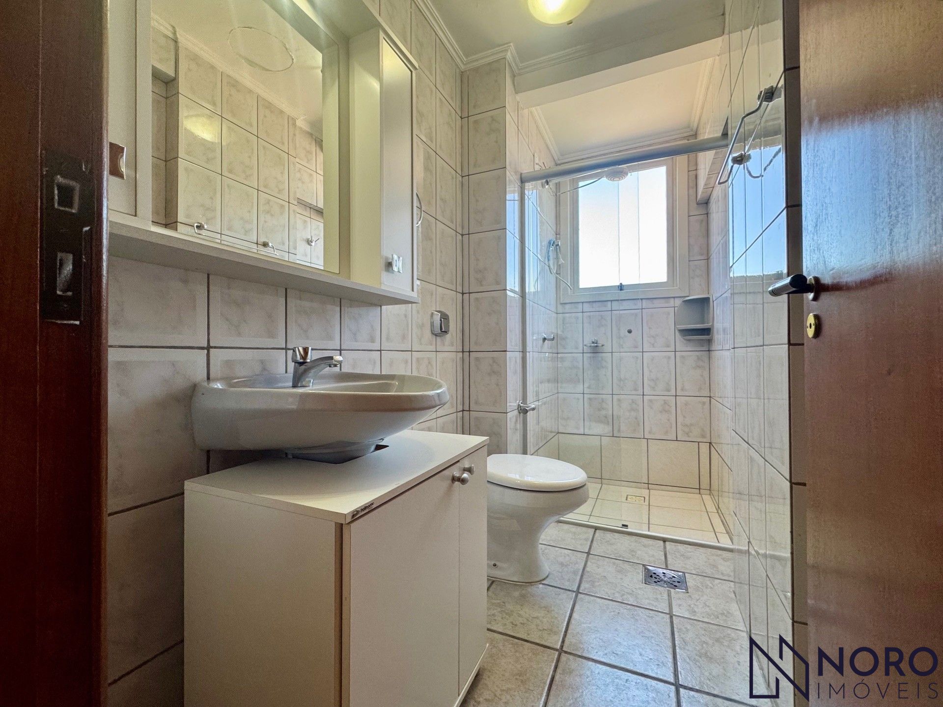 Apartamento 2 Dormitórios com 83 m² e Garagem no Bairro Fátima