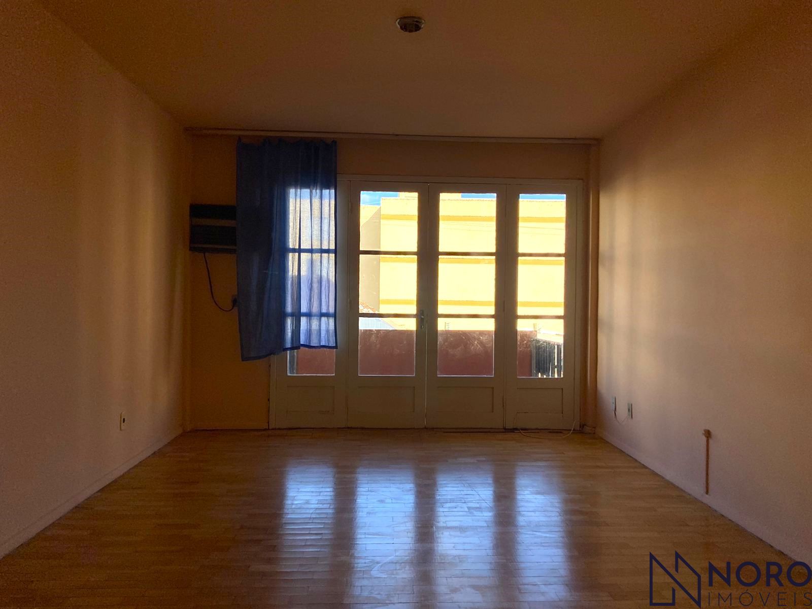 Apartamento com 2 Dormitórios para alugar, 105 m² por R$ 1.500,00 Apartamento com 2 Dormitórios para alugar, 105 m² por R$ 1.500,00