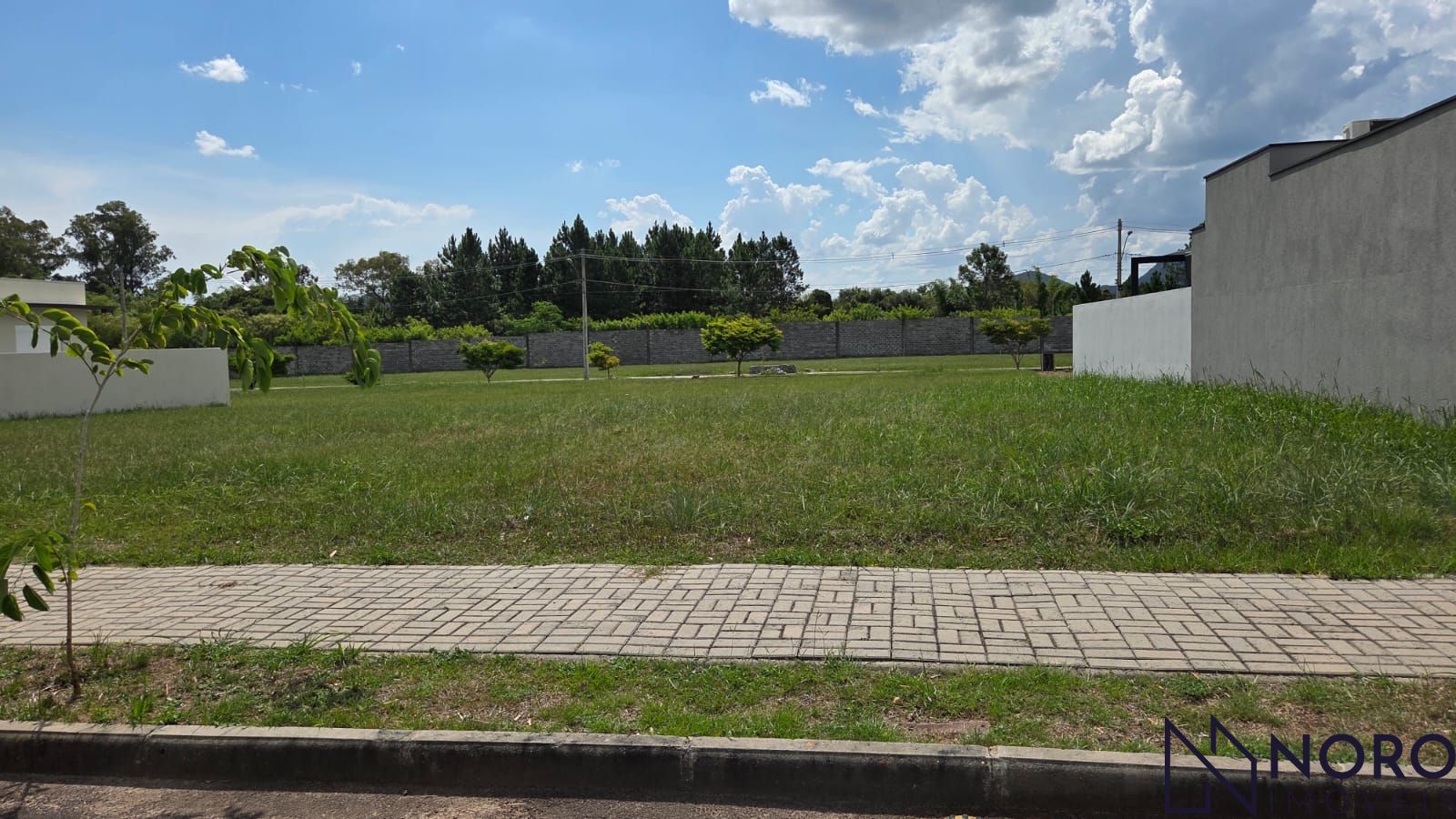 Terreno/Lote à venda  no Camobi - Santa Maria, RS. Imóveis