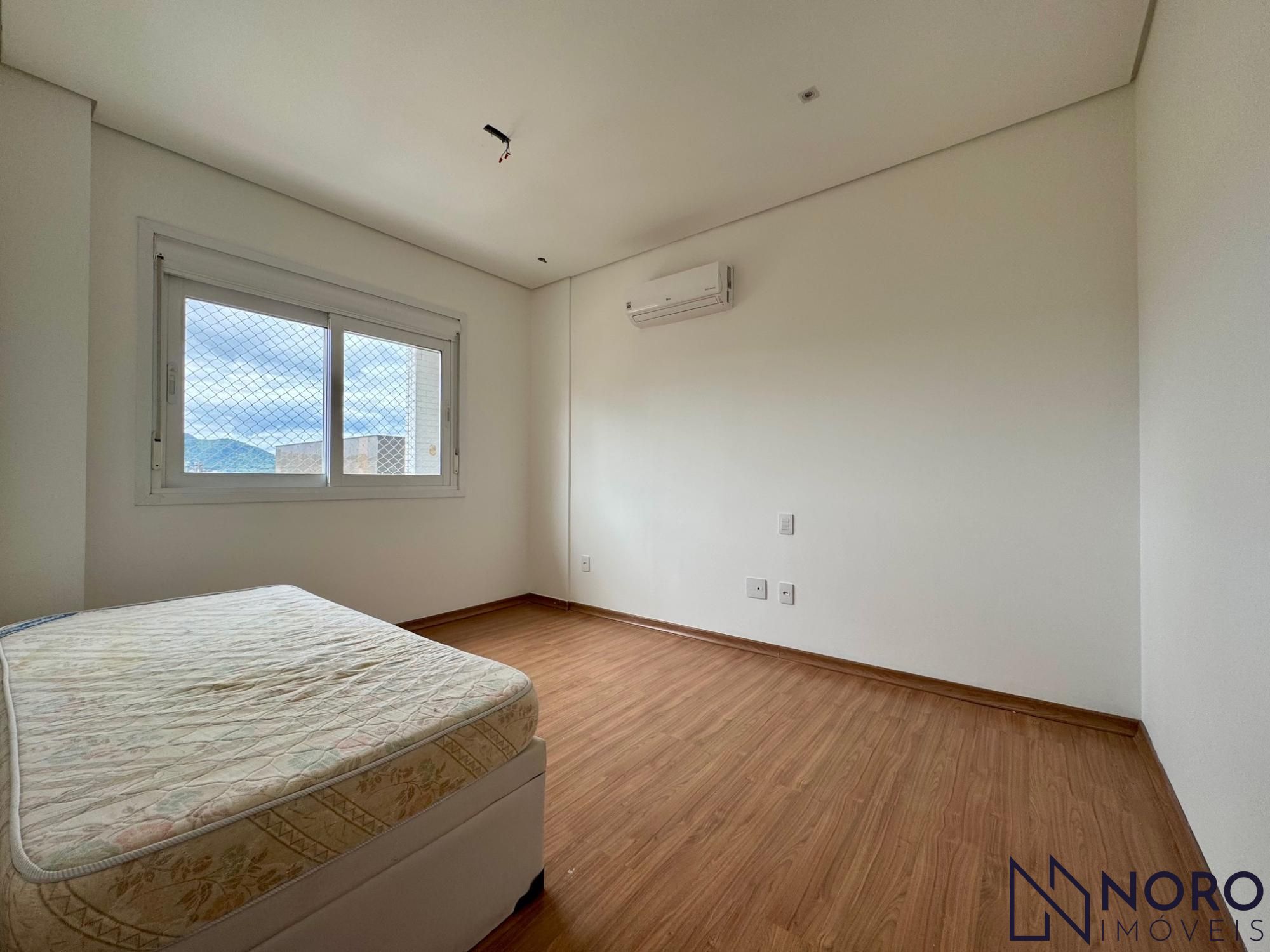 Apartamento andar inteiro, 200,24m² privativo, 3 suítes, 360º de vista panorâmic