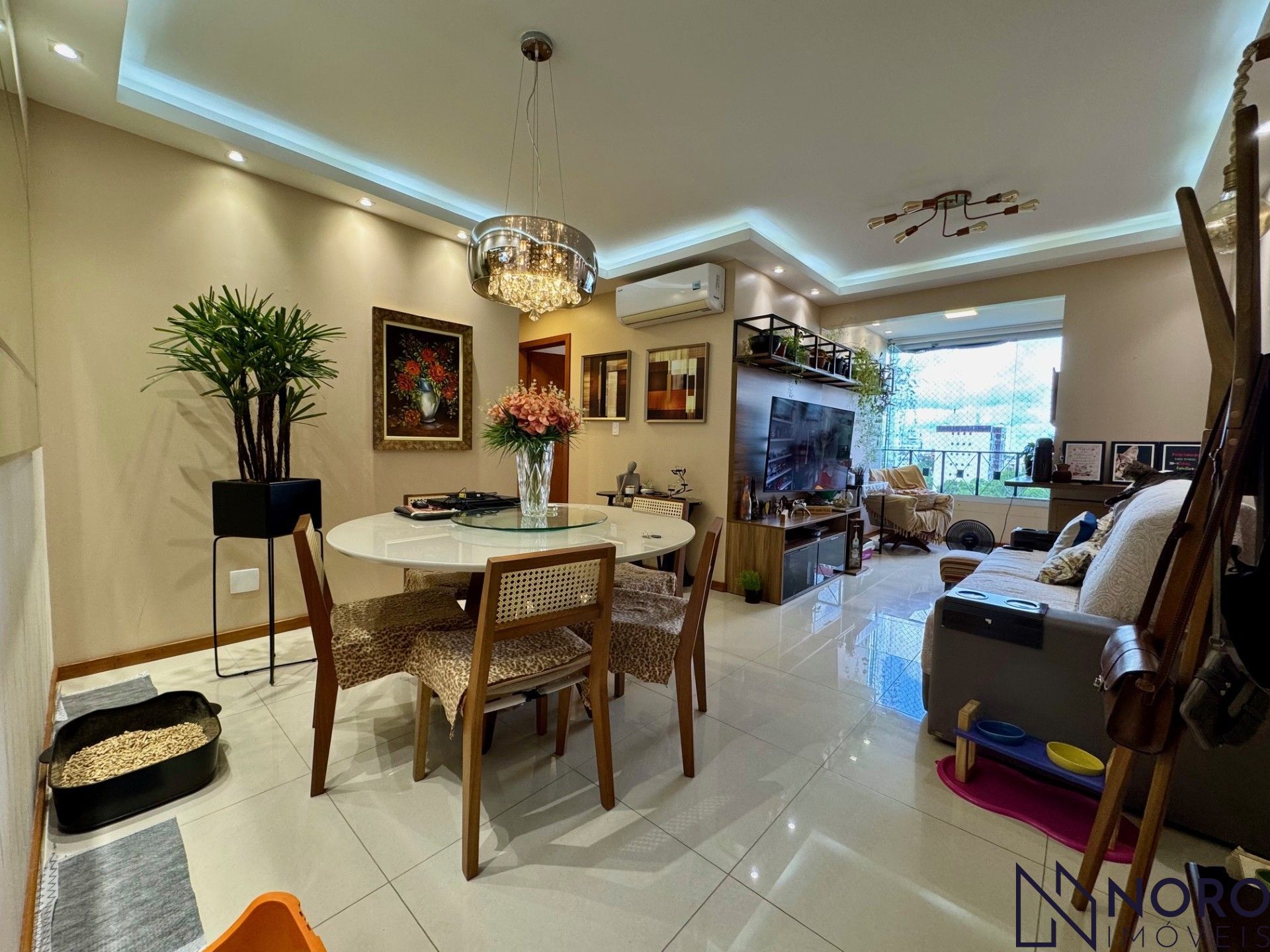 Apartamento com 2 Dormitórios à venda, 71 m² por R$ 390.000,00 Apartamento com 2 Dormitórios à venda, 71 m² por R$ 390.000,00