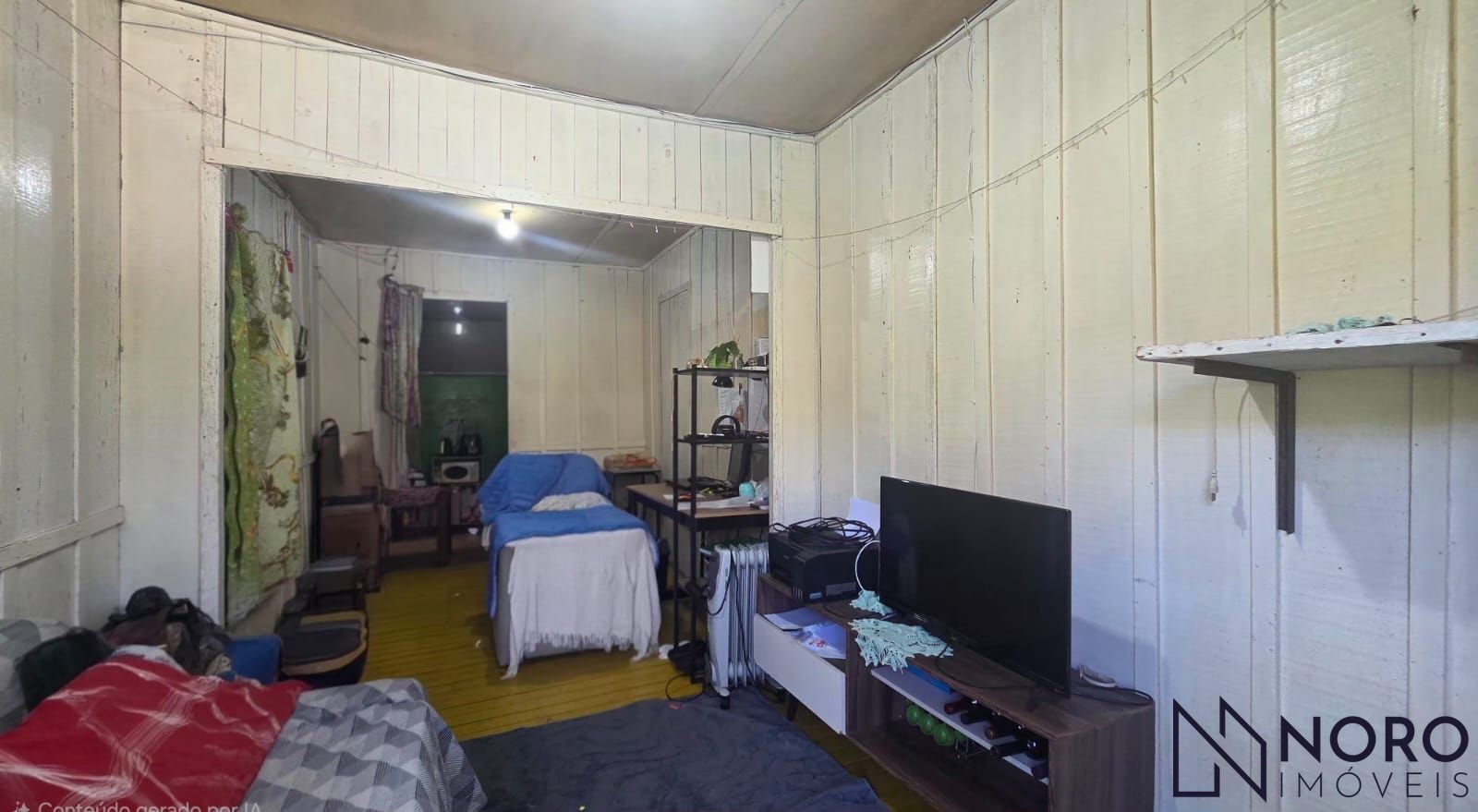 Terreno de Esquina com 422 m² e Casa para Reforma à Venda em Camobi Excelente