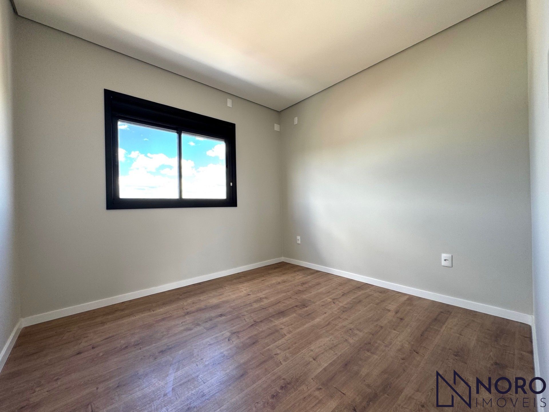 Apartamento à Venda no Mont Blanc – Bairro Dores 3 Dormitórios, Vista Deslumbr