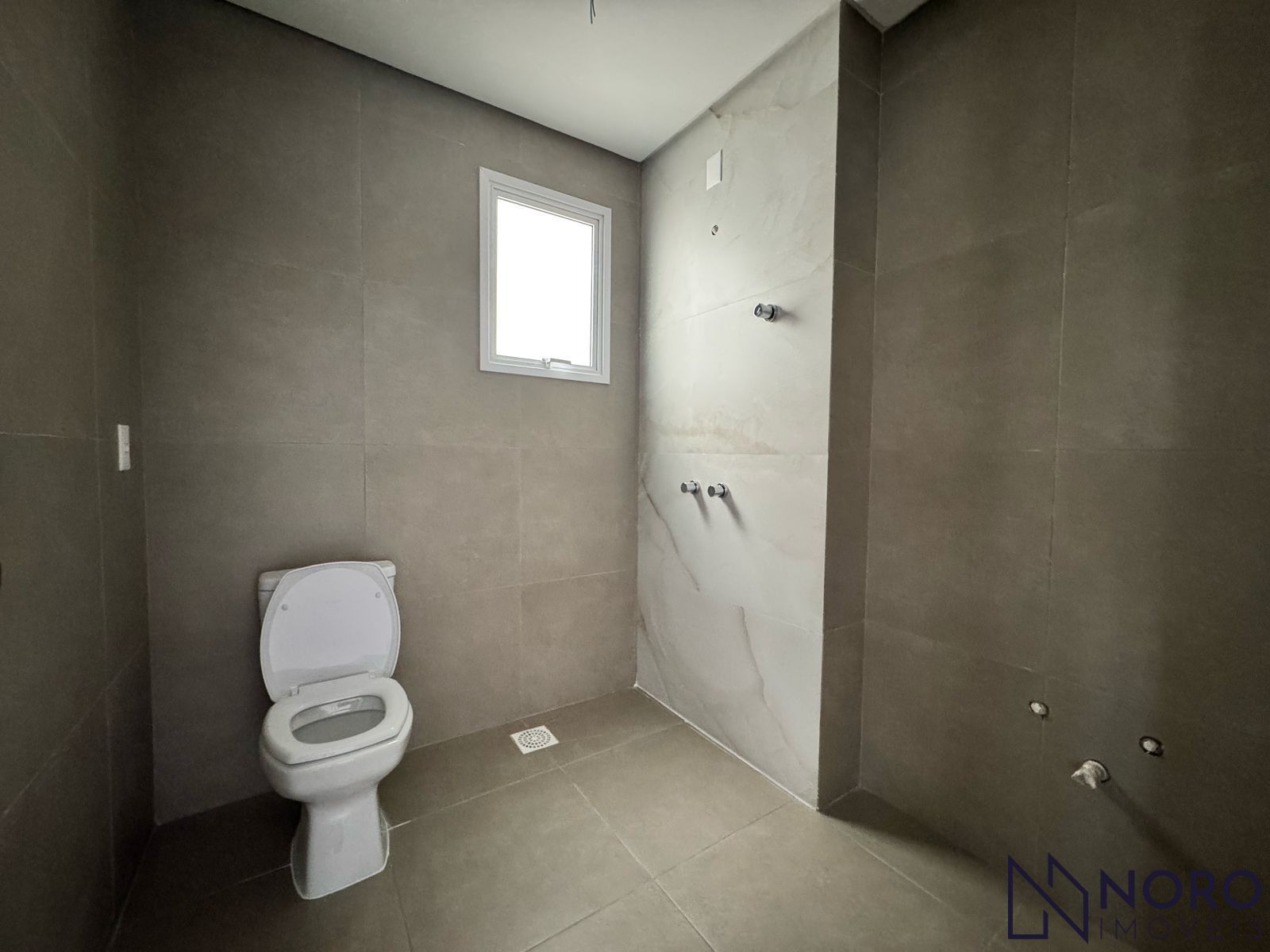 Apartamento - Camobi - Andar alto - Linda Vista