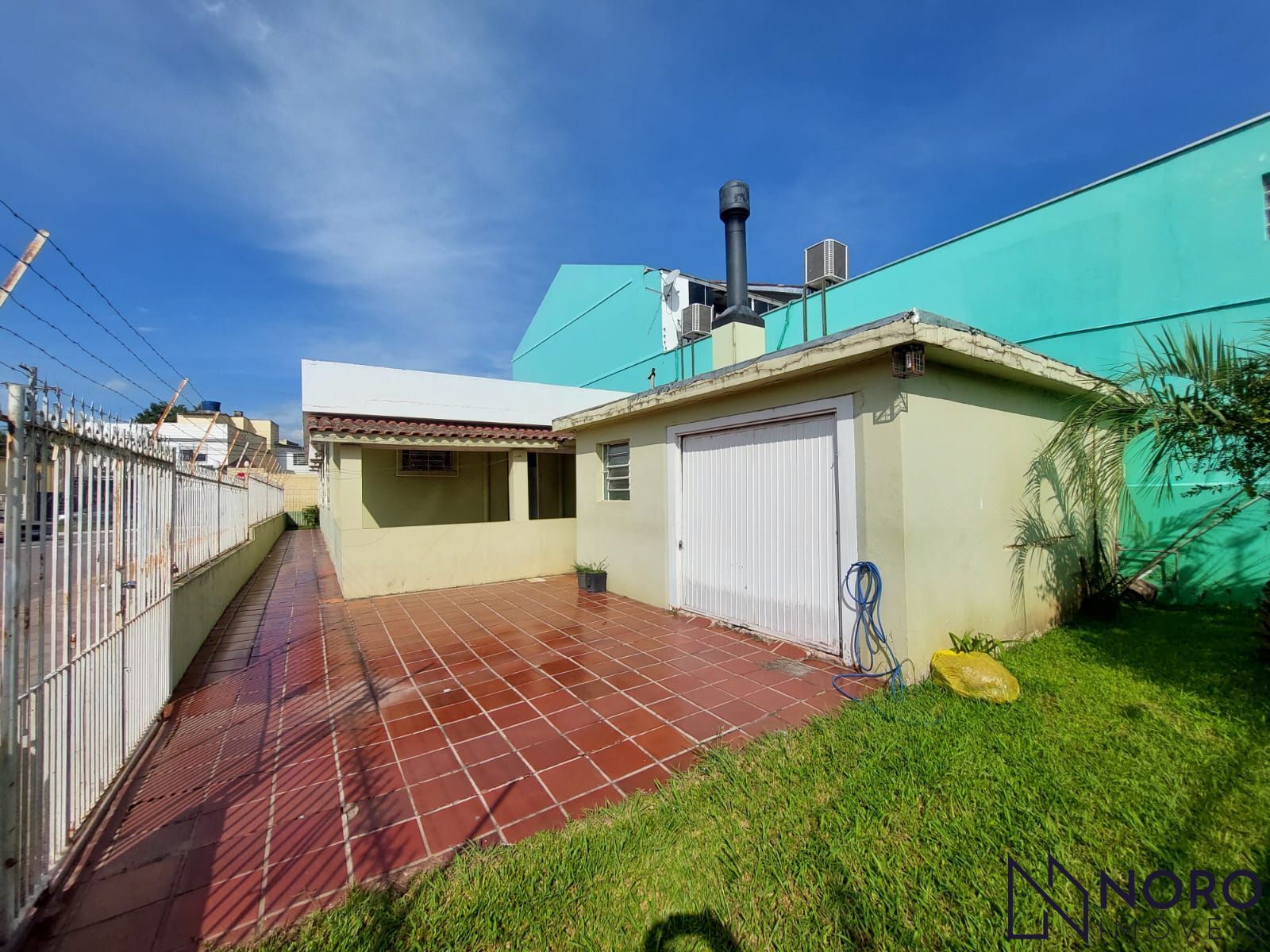 Casa de esquina no coração da av. Borges de medeiros