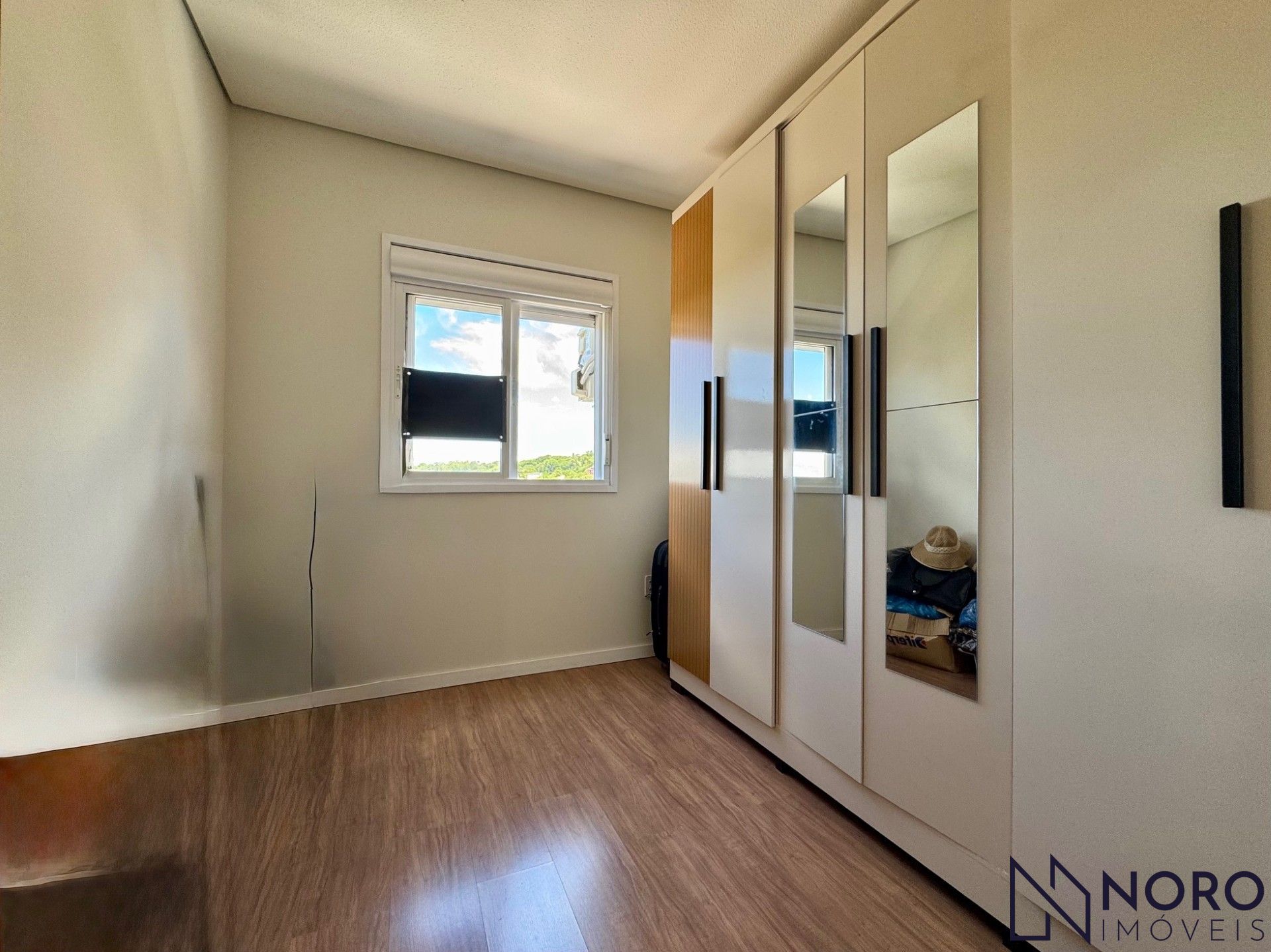 Apartamento à venda Bairro Dores- 2 dormitórios-1 vaga- 57 m² privativos- Vista